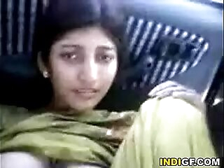 Indian Girl Flashes Her Hairy Pussy For A Free Rail