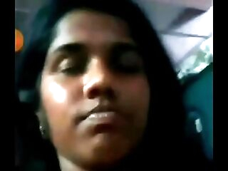 Priya chennai schoolgirl boob show selfie